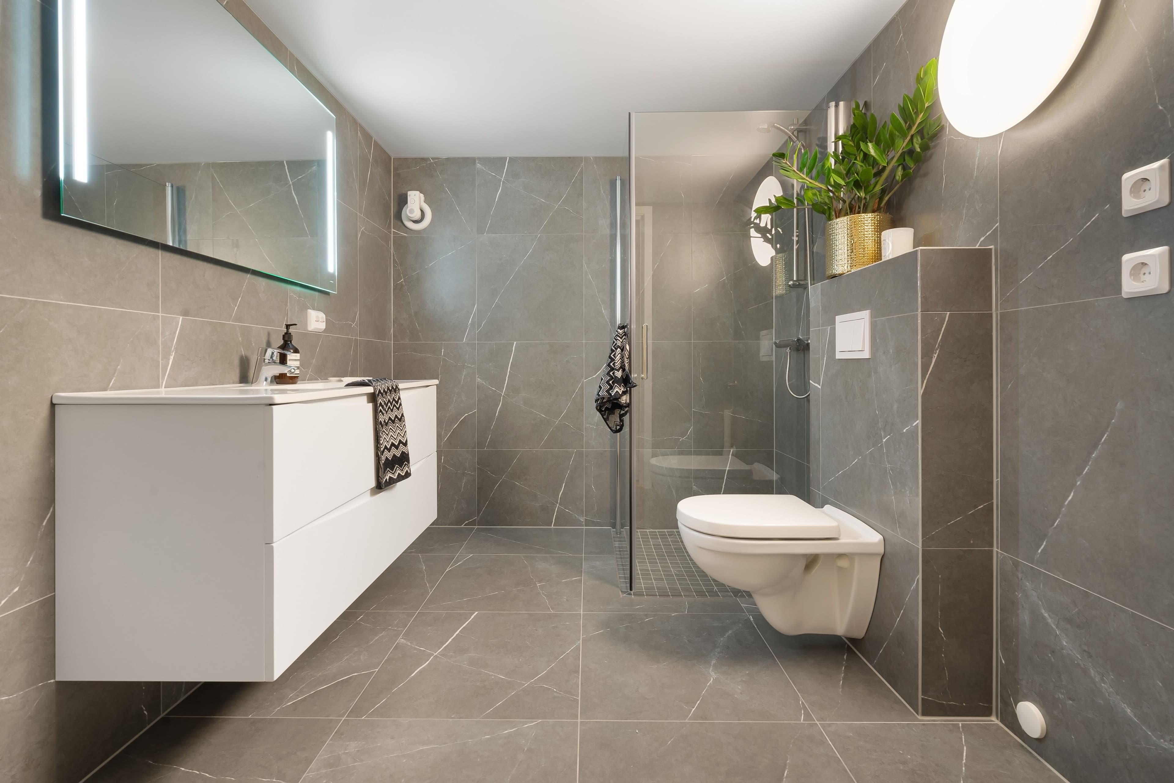 Modern ve Ferah Çizgiler